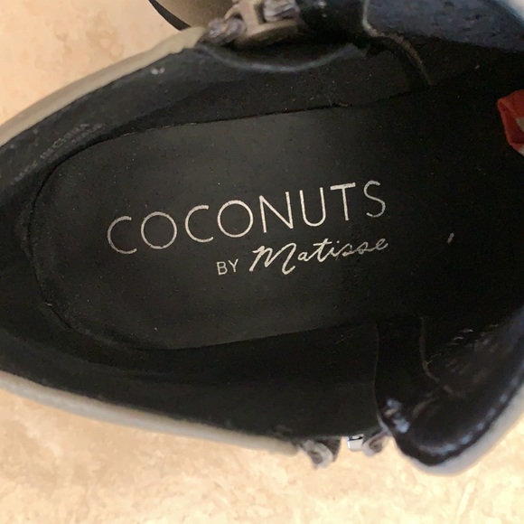 Coconuts by Matisse Booties - Picture 9 of 9